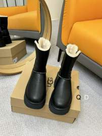 Picture of UGG Shoes _SKUUGGsz35-40GDT111819660